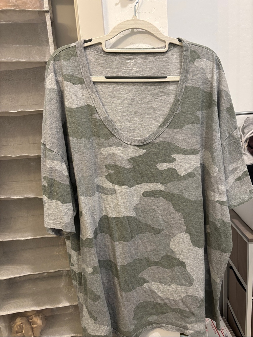 Aerie Lightweight Green Camo Scoop Neck Women’s Top